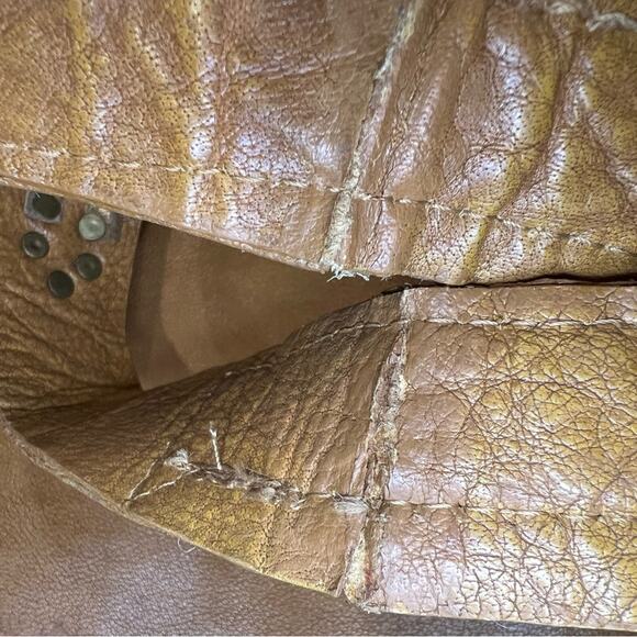 Betsey Johnson Vintage Leather Shoulder Bag - Picture 5 of 7